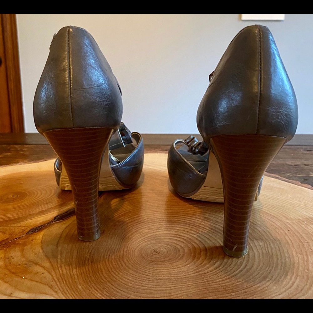 Xhilaration Heels (EUC) Size 8 1/2 - Picture 6 of 8